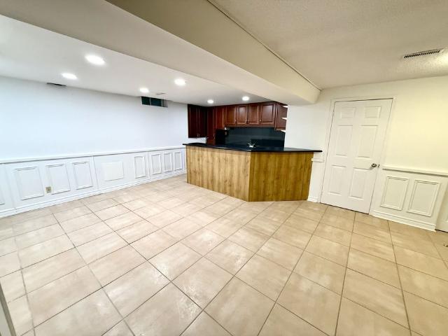 For Lease 43 Topham Crescent, Richmond Hill, Ontario