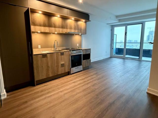 For Lease 448 Burnhamthorpe Road Unit# 1806, Mississauga, Ontario