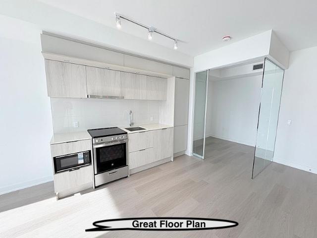 For Lease 448 Burnhamthorpe Road Unit# 2012, Mississauga, Ontario