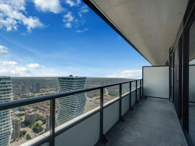 For Lease 448 Burnhamthorpe Road Unit# 6506, Mississauga, Ontario