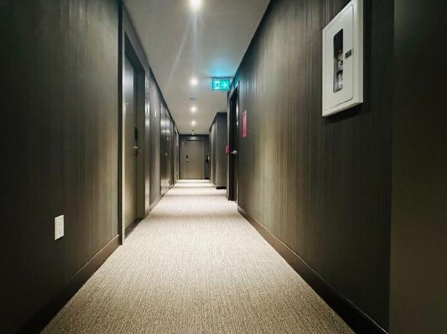 For Lease 448 Burnhamthorpe Road Unit# 6512, Mississauga, Ontario