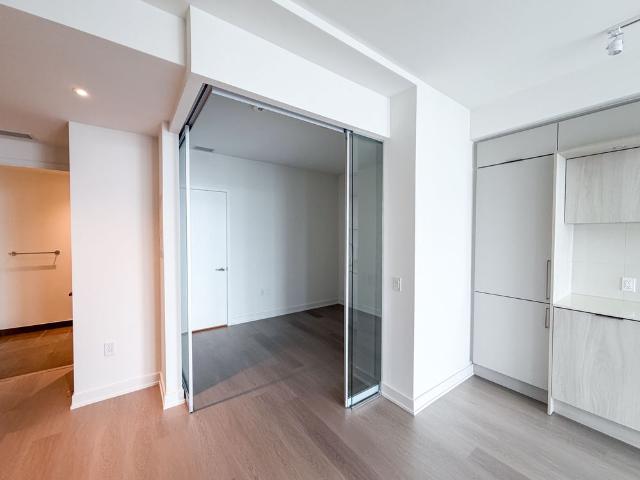 For Lease 448 Burnhamthorpe Rd W N/A Unit# 6407, Mississauga, Ontario