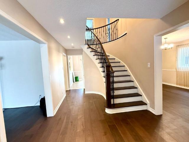 For Lease 4497 Longmoor Road Unit# Room 2, Mississauga, Ontario