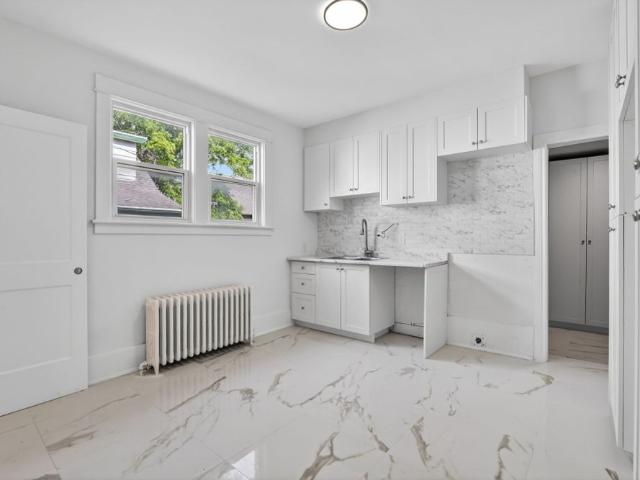 For Lease 4417 B ELLIS Street, Niagara Falls, Ontario