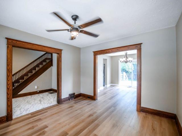 For Lease 4428 Homewood Avenue, Niagara Falls, Ontario