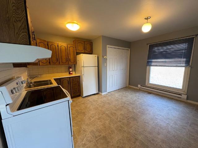 For Lease 44 Anne Street Unit# 5, Kawartha Lakes, Ontario