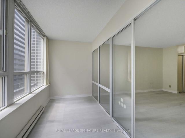 For Lease 44 Gerrard Street Unit# 1006, Toronto, Ontario