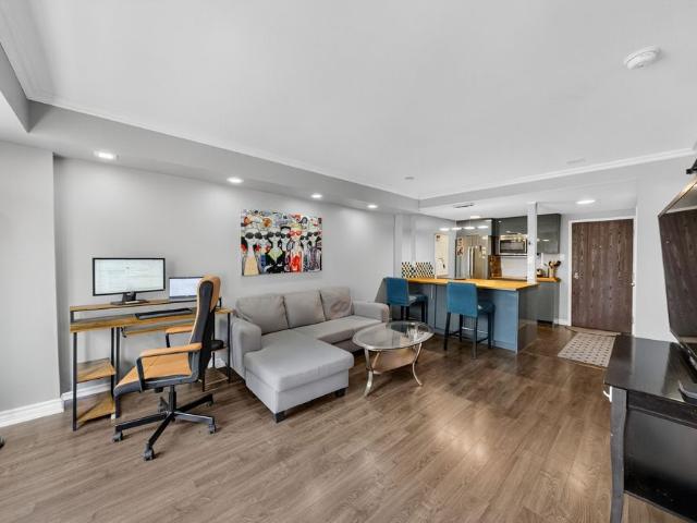 For Lease 44 Gerrard Street Unit# 1704, Toronto, Ontario