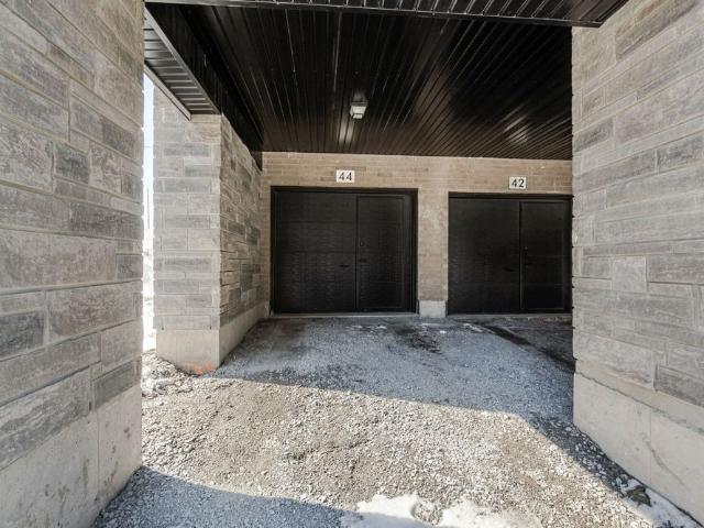 For Lease 44 Magnolia Lane, Barrie, Ontario