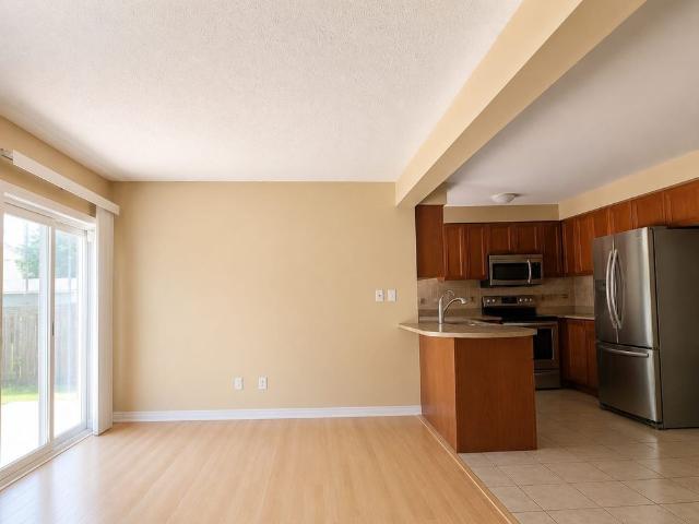 For Lease 44 Starr Crescent, Aurora, Ontario
