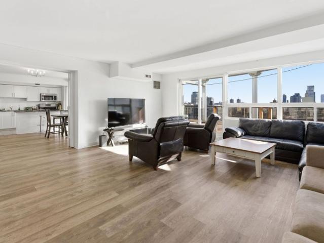 For Lease 44 Walmer Road Unit# Ph 2, Toronto, Ontario