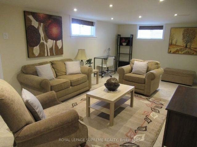 For Lease 44 Winston Park Boulevard Unit# BSMT, Toronto, Ontario