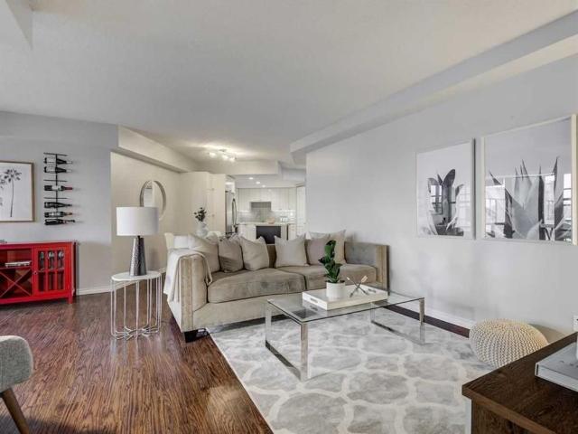 For Lease 456 College Street Unit# 602 Den, Toronto, Ontario