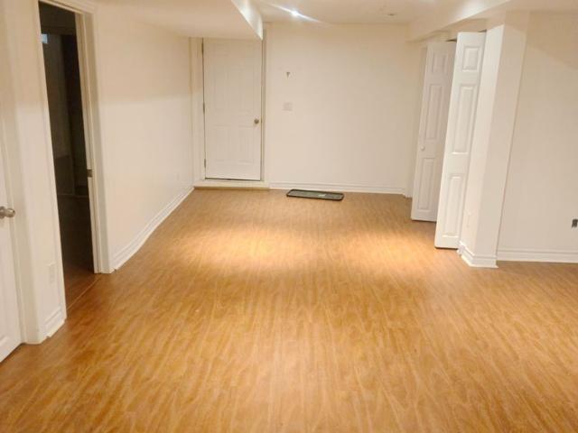 For Lease 4594 Bismark Crescent, Mississauga, Ontario