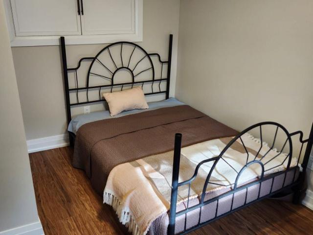 For Lease 452 D'arcy Street Unit# Basement Unit, Newmarket, Ontario