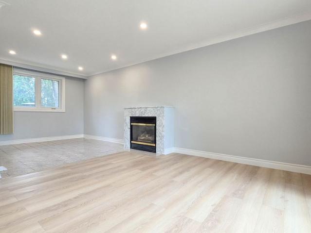 For Lease 452 LYNETT Crescent Unit# MAIN, Richmond Hill, Ontario