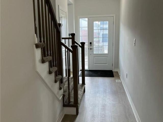 For Lease 45 BUR OAK Drive, Thorold, Ontario
