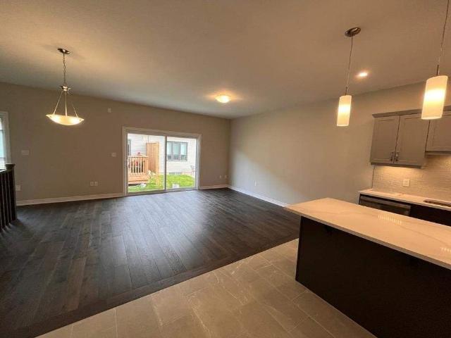 For Lease 45 Dorchester Boulevard Unit# 32, St. Catharines, Ontario