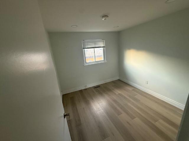 For Lease 45 Elmvale Crescent Unit# UPPER, Toronto, Ontario