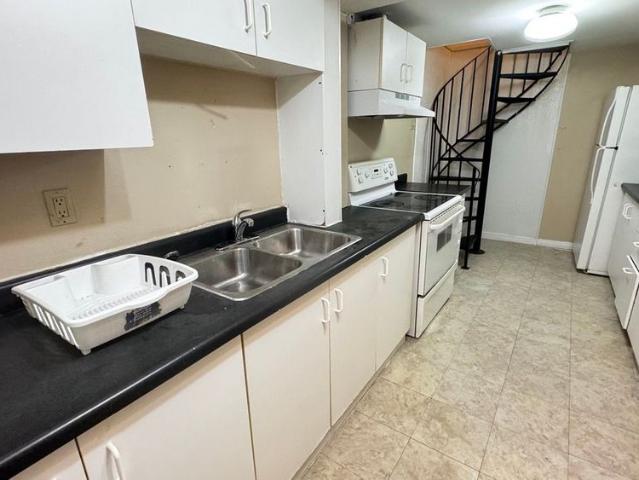 For Lease 45 WEXFORD Road, Brampton, Ontario