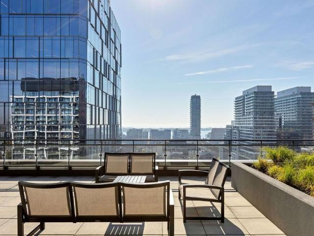 For Lease 460 Adelaide Street Unit# 1706, Toronto, Ontario