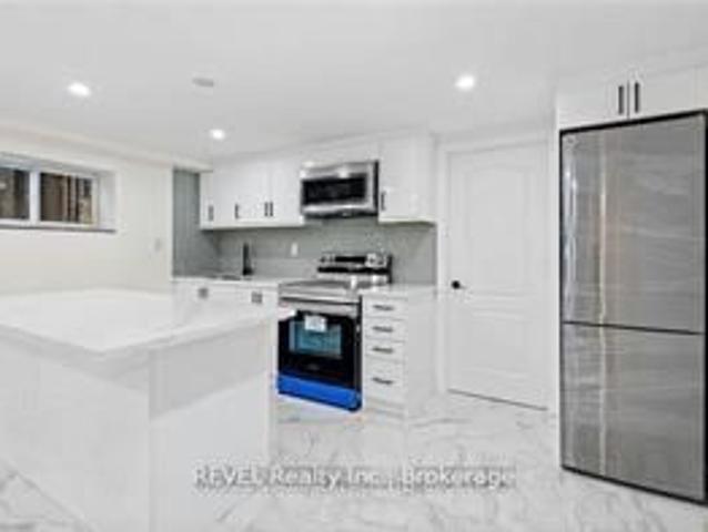 For Lease 462 C Carlton Street, St. Catharines, Ontario