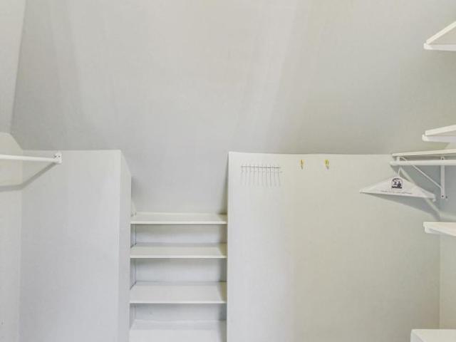 For Lease 46 Alberta Avenue, Toronto, Ontario