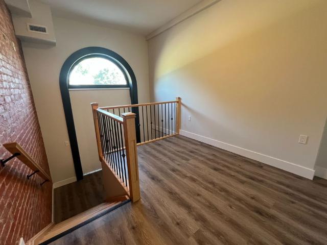 For Lease 475 George Street Unit# 201, Peterborough, Ontario