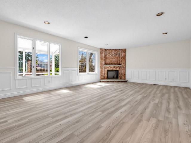For Lease 477 Cummer Avenue, Toronto, Ontario