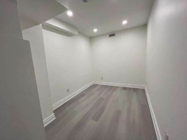 For Lease 4718 Centretown Way Unit# Bsmt, Mississauga, Ontario