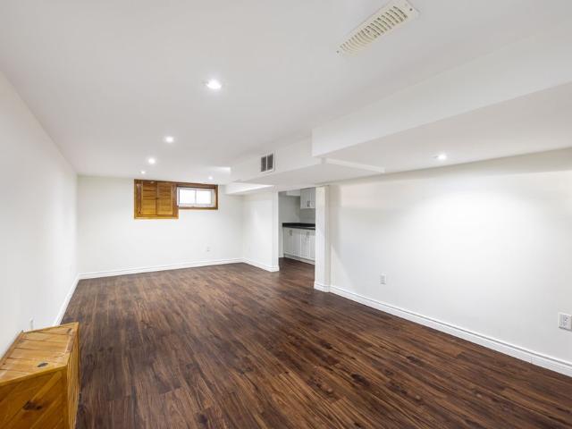 For Lease 471 Cummer Avenue, Toronto, Ontario