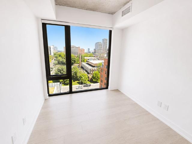 For Lease 47 Mutual Street Unit# 807, Toronto, Ontario