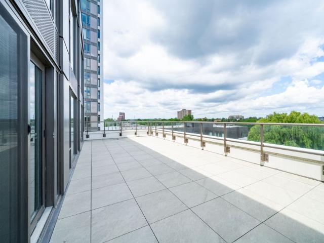 For Lease 485 Perth Avenue Unit# E613, Toronto, Ontario