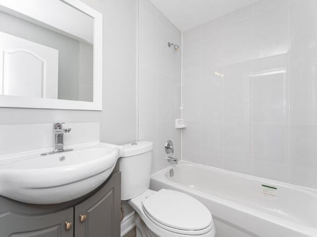 For Lease 486 Holtby Avenue Unit# 3, Burlington, Ontario