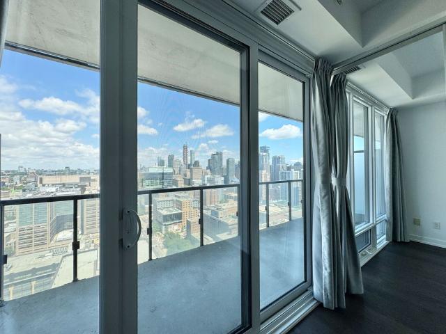 For Lease 488 University Avenue Unit# 2601, Toronto, Ontario