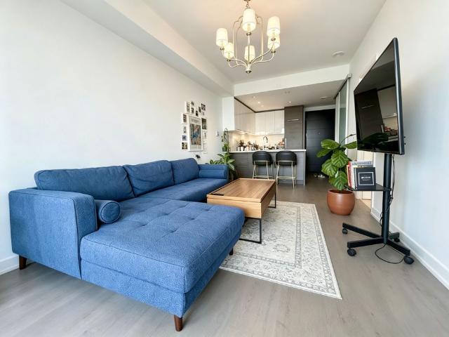 For Lease 488 University Avenue Unit# 3111, Toronto, Ontario