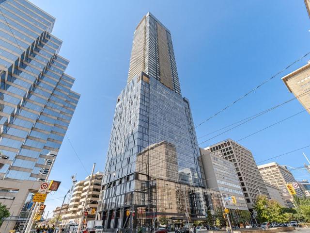 For Lease 488 University Avenue Unit# 3201, Toronto, Ontario