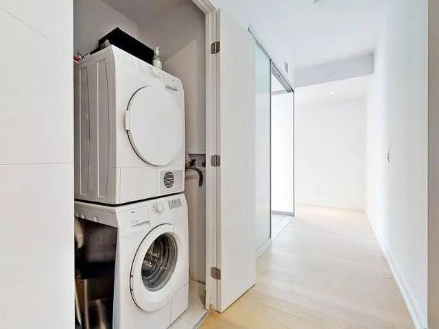 For Lease 488 University Avenue Unit# 4607, Toronto, Ontario