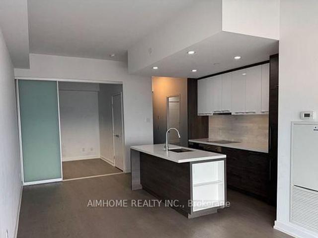 For Lease 488 University Avenue Unit# 5103, Toronto, Ontario