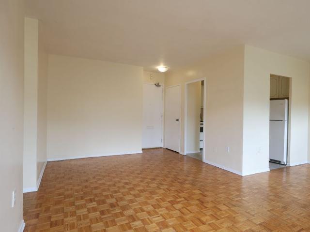 For Lease 480 Lakeshore Road Unit# 301, Mississauga, Ontario