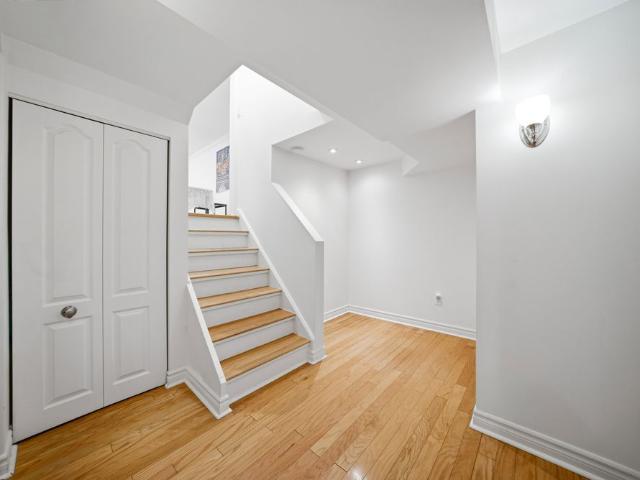 For Lease 481 Anthony Drive, Oakville, Ontario