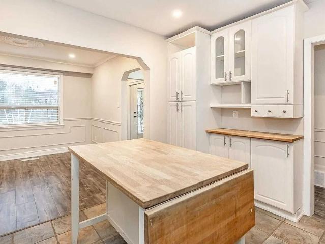 For Lease 481 Sandmere Place, Oakville, Ontario