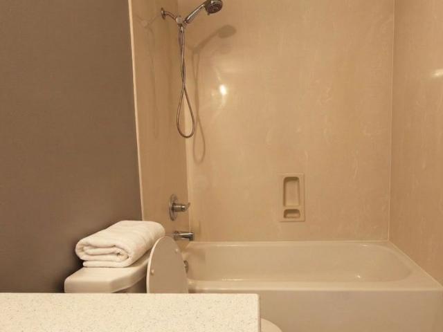 For Lease 48 Cartmel Drive Unit# Upper room, Markham, Ontario