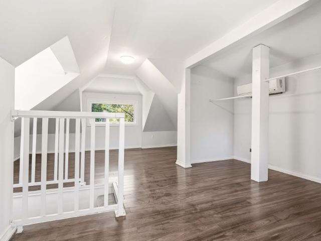 For Lease 48 GLENDALE Avenue, Hamilton, Ontario