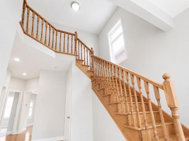 For Lease 499 Pleasant Ridge Avenue, Vaughan, Ontario