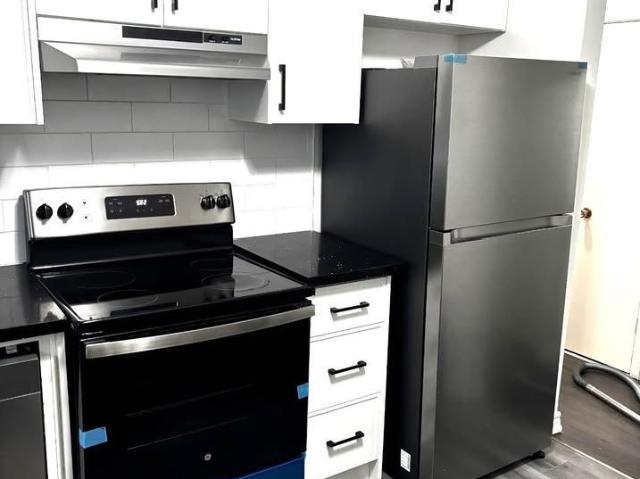 For Lease 490 Stewart Street Unit# 2, Peterborough, Ontario