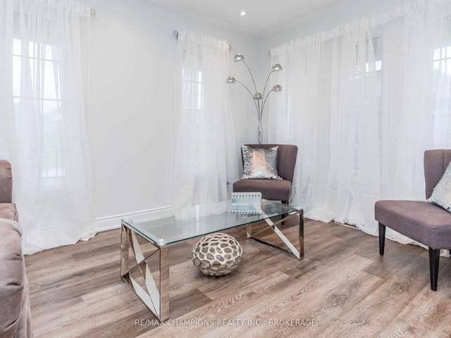 For Lease 49 Convoy Crescent, Vaughan, Ontario