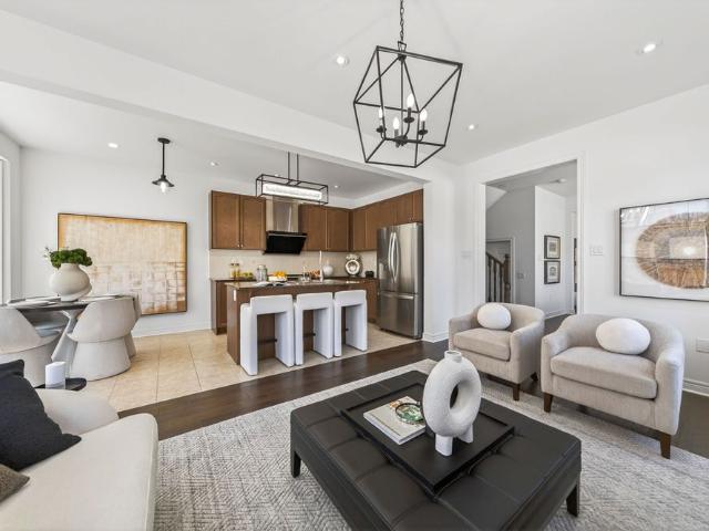 For Lease 49 Birkett Way Unit# Main and Upper, Whitchurch Stouffville, Ontario