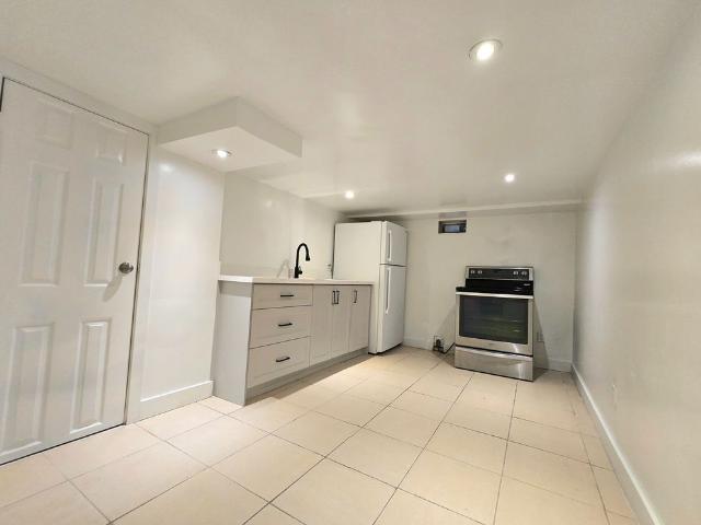 For Lease 49 Hunt Avenue Unit# Main, Richmond Hill, Ontario