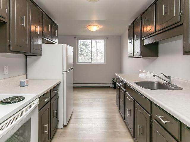 For Lease 4 Avalon Place Unit# 308, Kitchener, Ontario